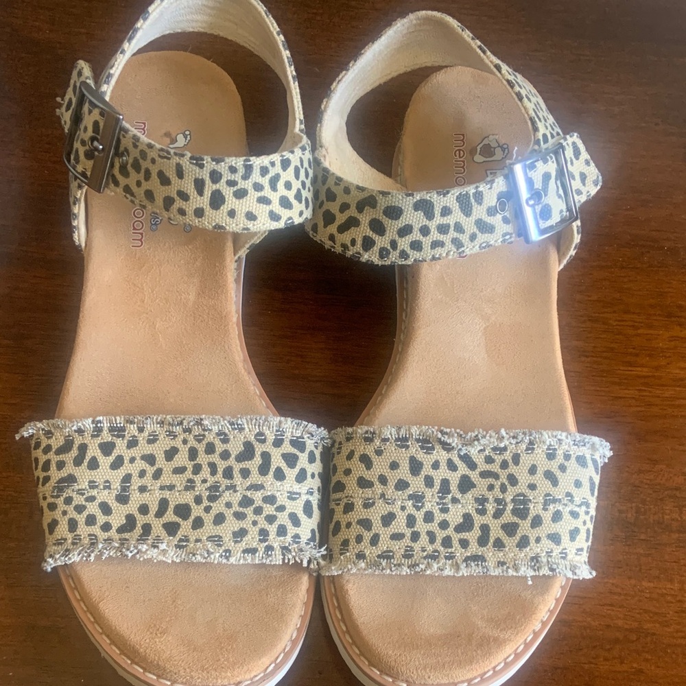 Leopard Print Sketcher Bobs Sandals